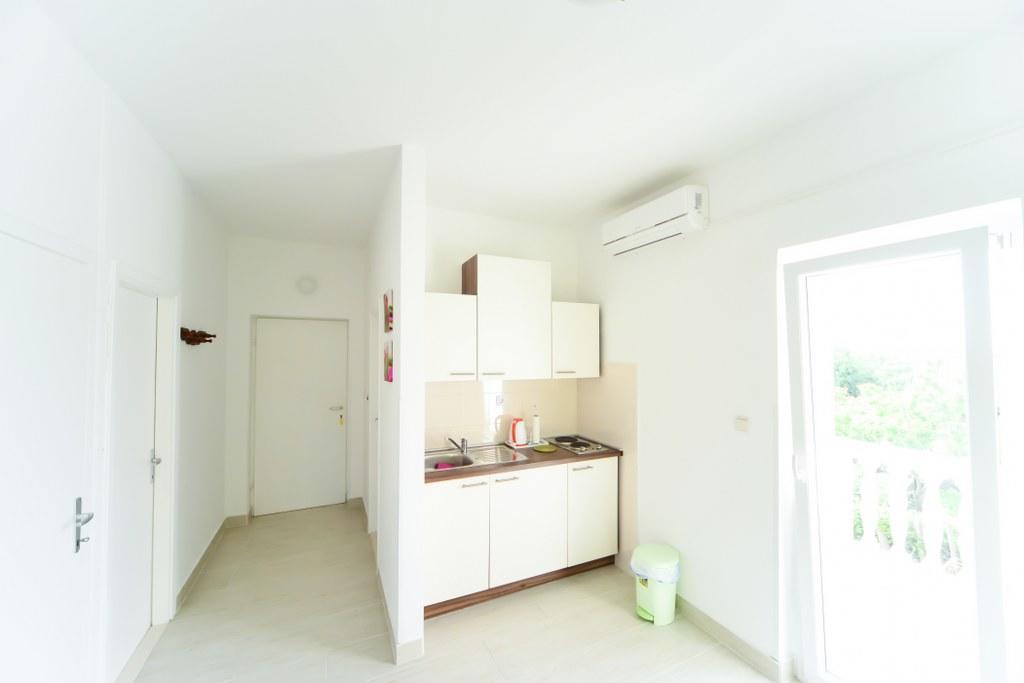 Apartments Valentina Petrcane Exterior photo