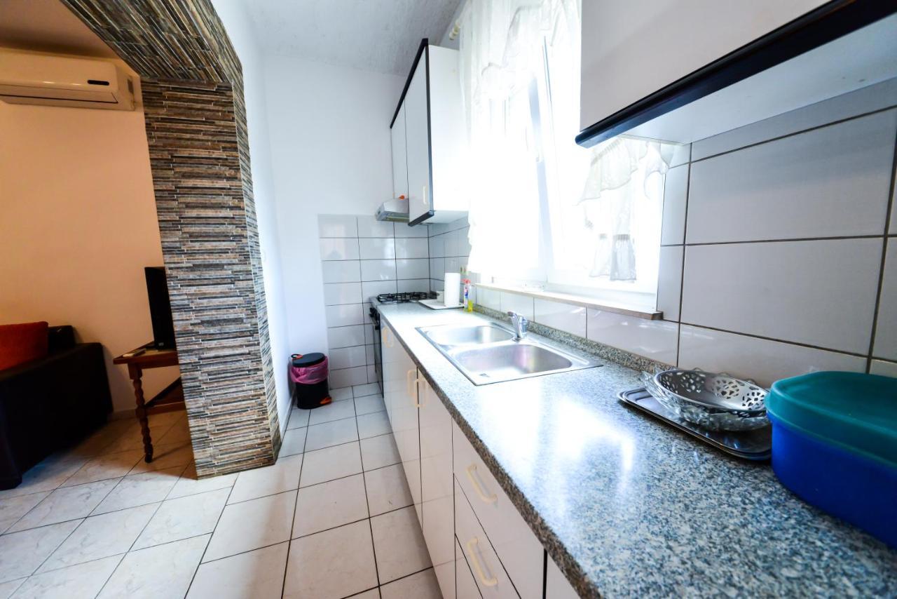 Apartments Valentina Petrcane Exterior photo
